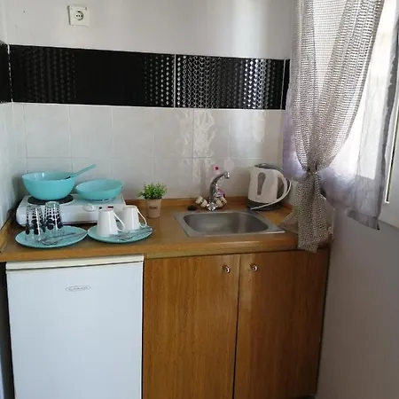 Sakis Guest house